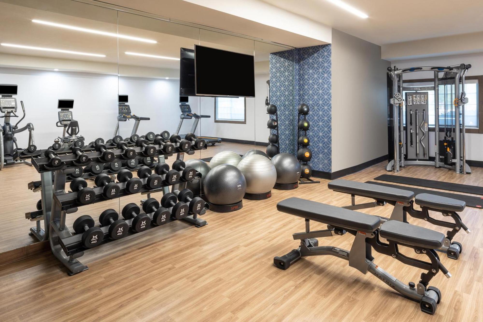 Four Points By Sheraton Chicago Шаумбърг Екстериор снимка